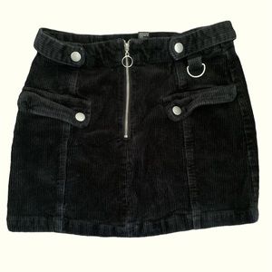 Corduroy black skirt